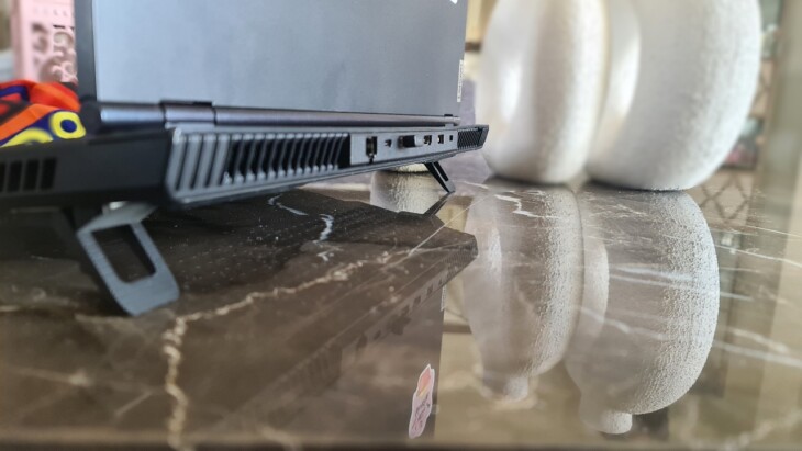 Universal Laptop - Image 2